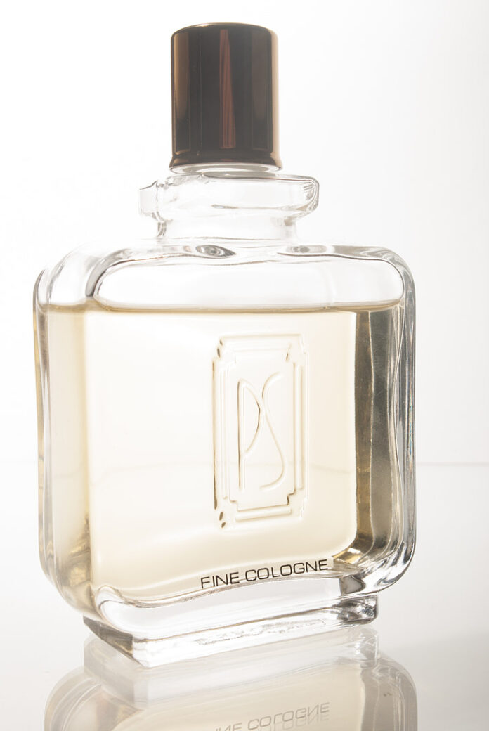 Extrait de Parfum: The Purest Essence of Perfume